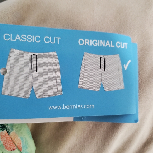 Bermie's Pineapple Vibes Swim Trunks - Picture 7 of 12